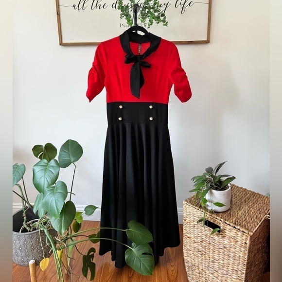 Very beautiful red and black with gold and ivory buttons elegant dress - Picture 2 of 8